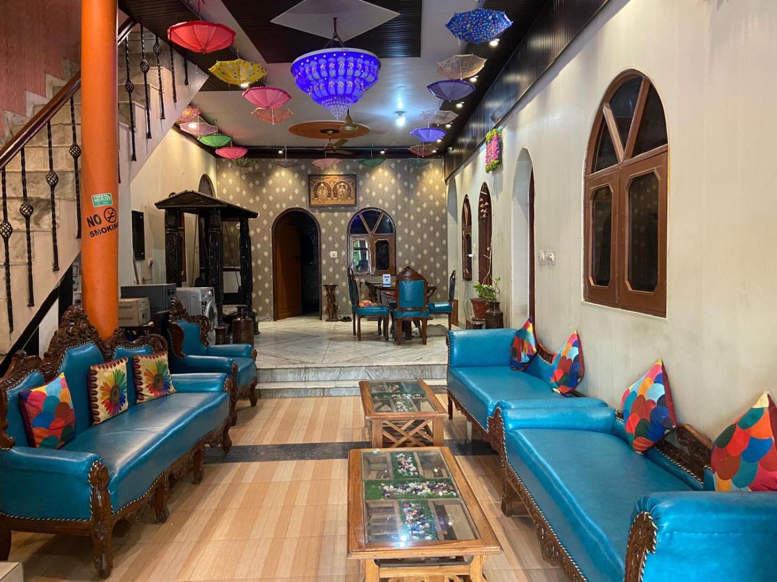 Hotel Rashmi Агра Екстериор снимка