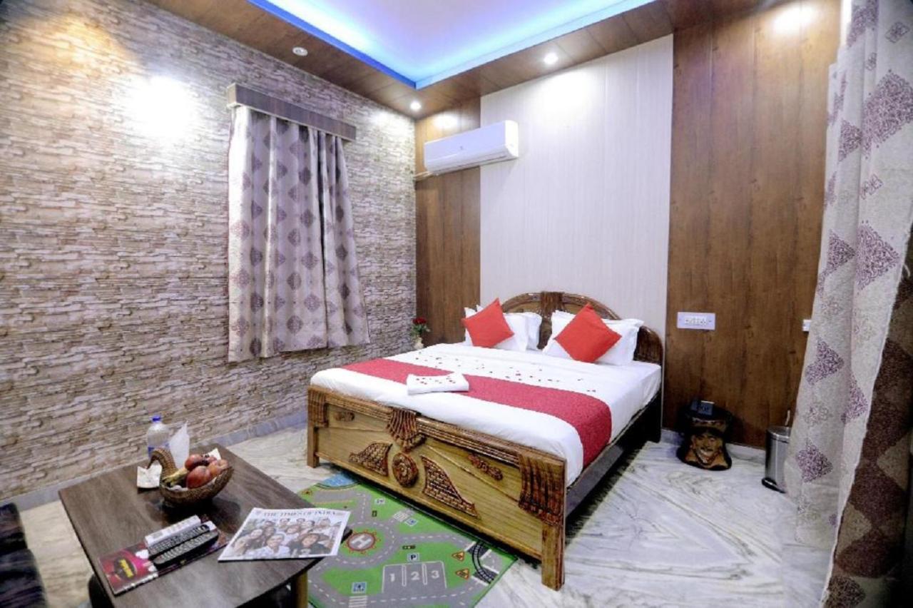 Hotel Rashmi Агра Екстериор снимка